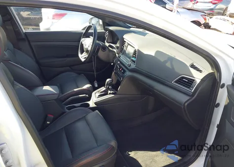 2018 Hyundai Elantra Sport z USA, uszkodzony, nr VIN KMHD04LB5JU555599